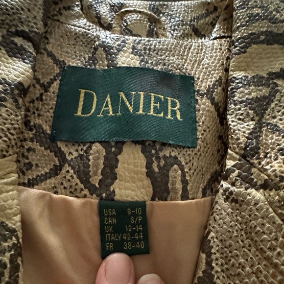 Danier Cream and Brown  leather car coat / Snakeskin Print size 8-10 - Picture 2 of 7